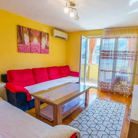 Aqua Vista * موستار