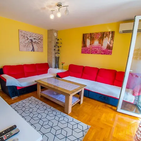 Aqua Vista موستار